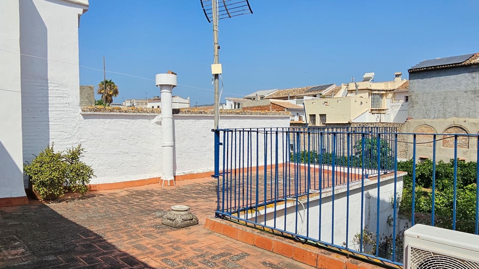 Casa de 6 habitaciones en Alqueria de la Comtessa en venta - 220.000 € (Ref: 10004272)