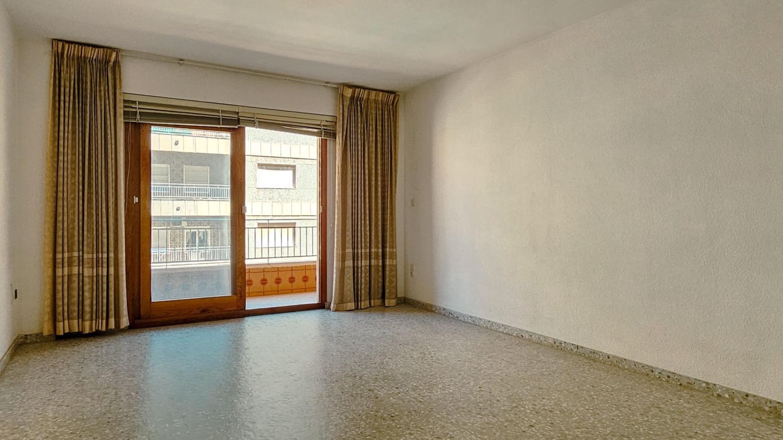 4 sovrum Lägenhet till salu i Gandia - 205 000 € (Ref: 10027395)