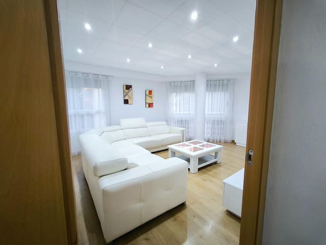 3 quarto Apartamento para arrendar em Tavernes de la Valldigna - 750 € (Ref: 10076505)