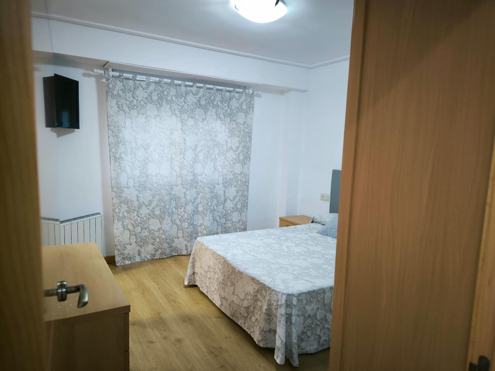 3 quarto Apartamento para arrendar em Tavernes de la Valldigna - 750 € (Ref: 10076505)