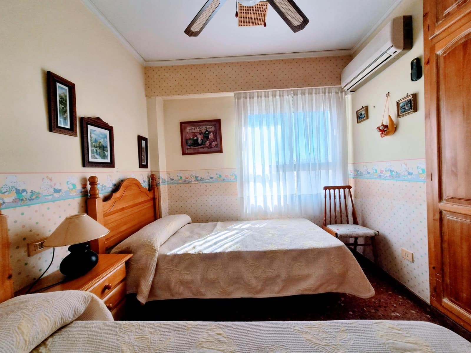 Piso de 3 habitaciones en Gandia en venta - 179.000 € (Ref: 10086263)