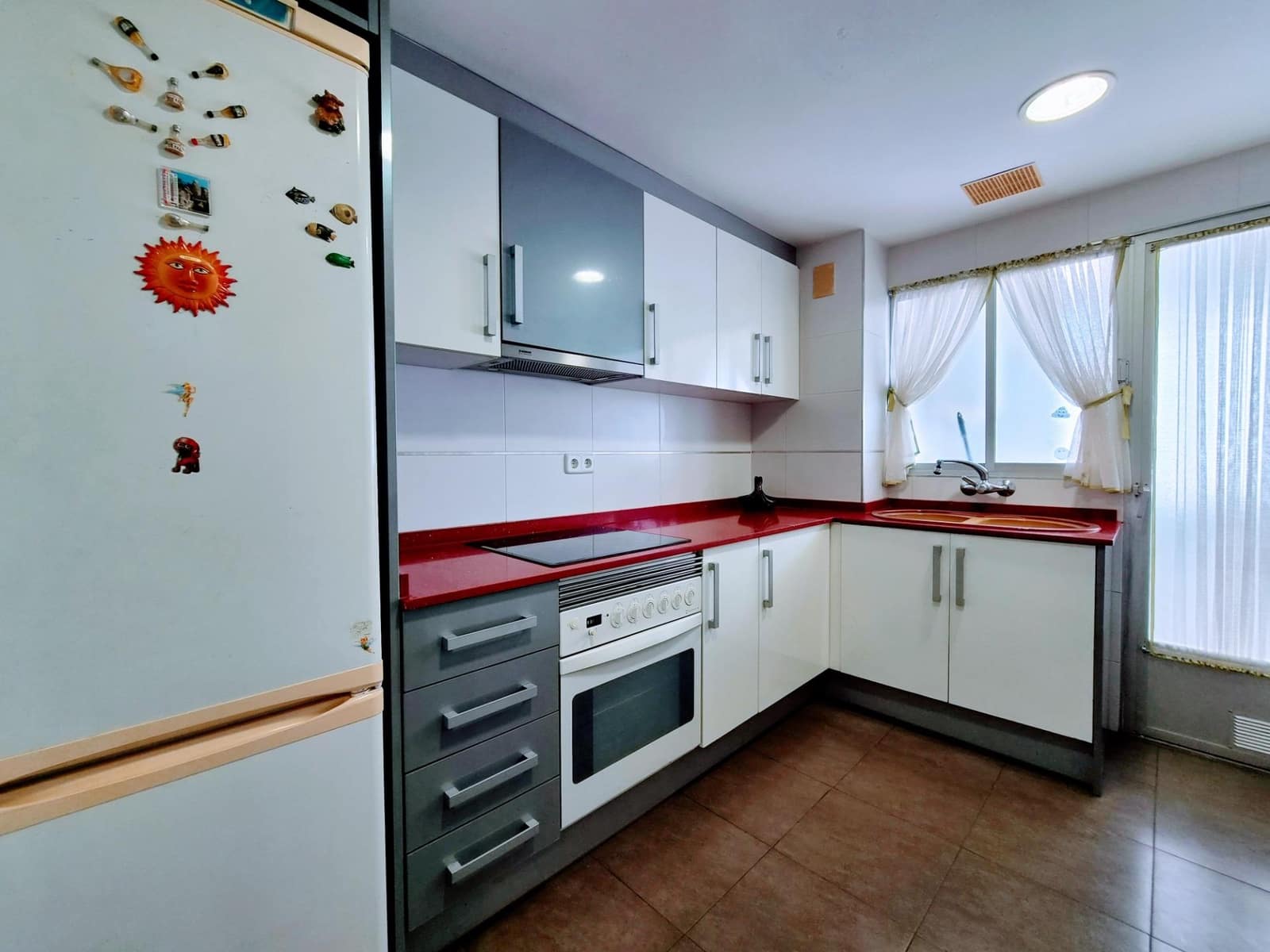 Piso de 3 habitaciones en Gandia en venta - 179.000 € (Ref: 10086263)