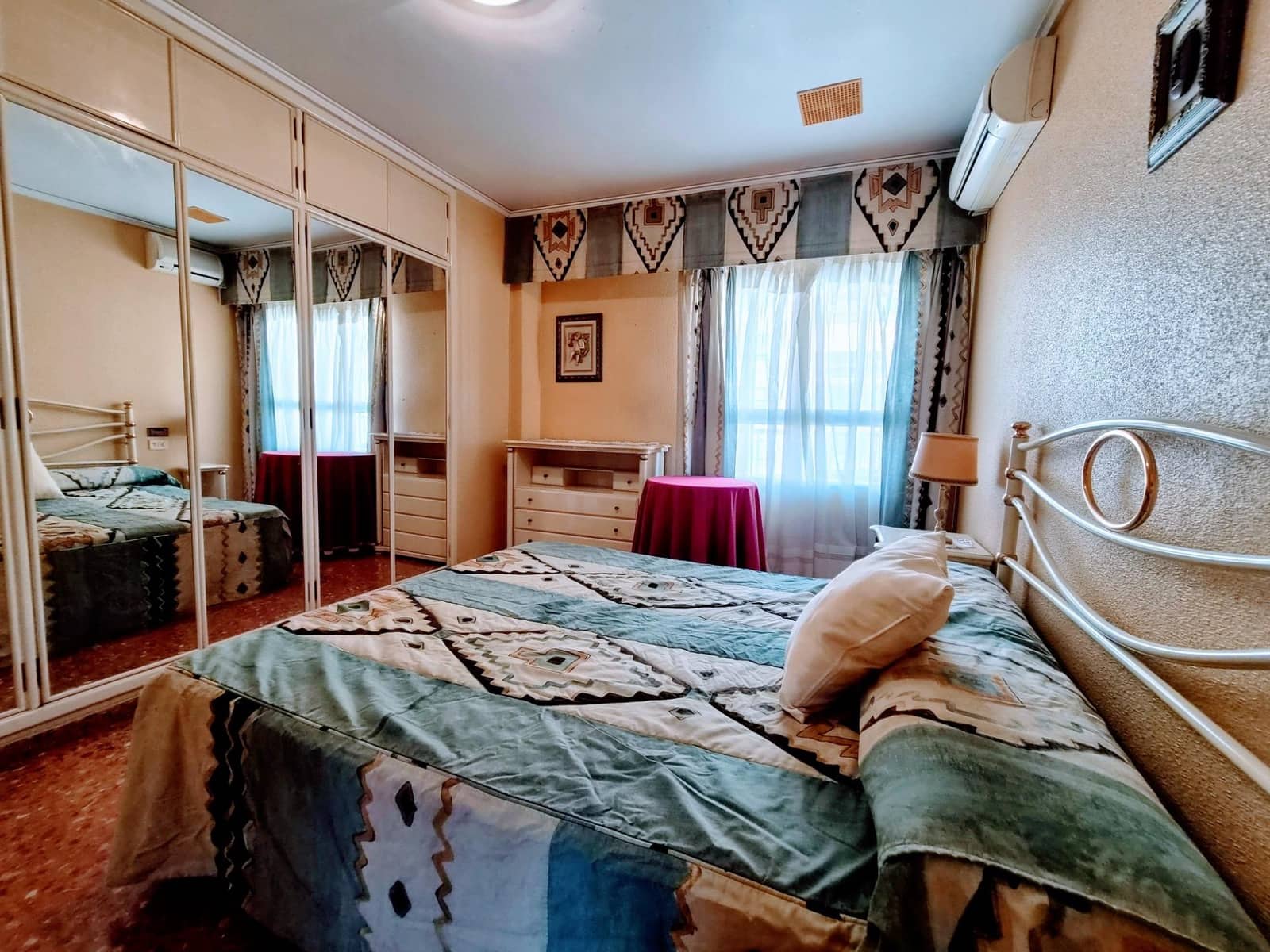 Piso de 3 habitaciones en Gandia en venta - 179.000 € (Ref: 10086263)