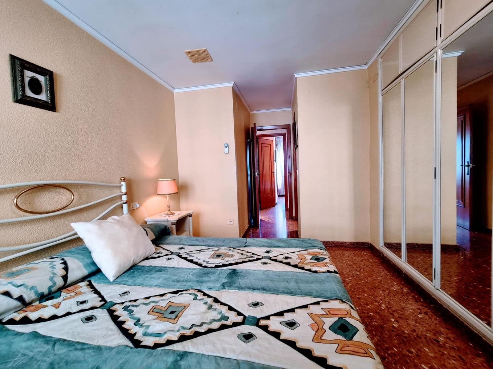 Piso de 3 habitaciones en Gandia en venta - 179.000 € (Ref: 10086263)