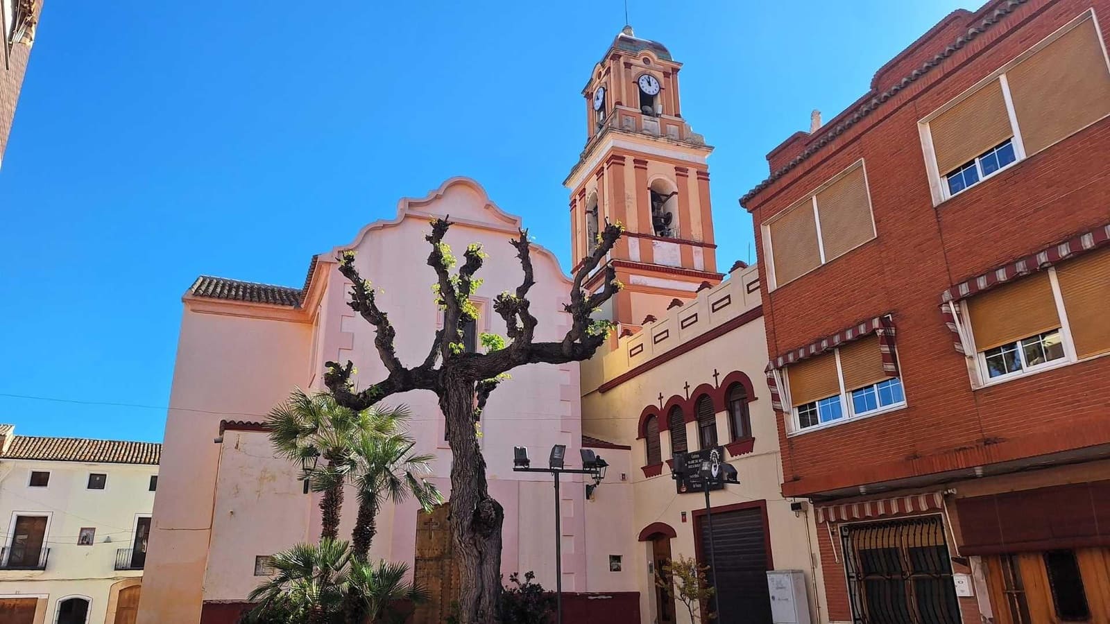 3 bedroom Terraced Villa for sale in Favara with pool garage - € 249,000 (Ref: 10094766)