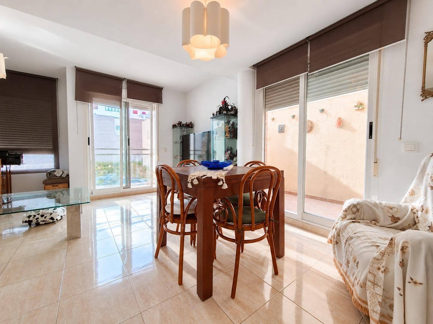 3 bedroom Terraced Villa for sale in Favara with pool garage - € 249,000 (Ref: 10094766)