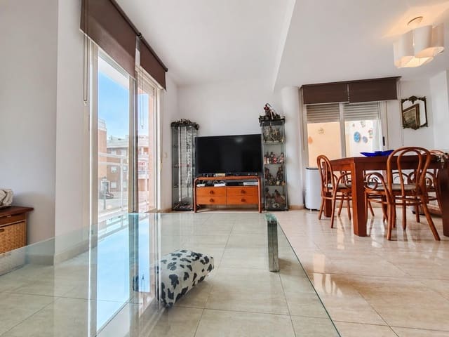 3 soveværelse Rækkehus til salg i Favara med swimmingpool garage - € 249.000 (Ref: 10094766)