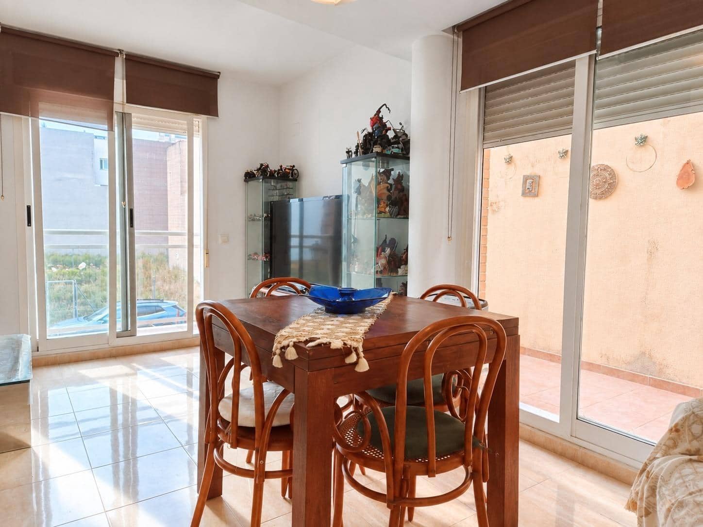 3 bedroom Terraced Villa for sale in Favara with pool garage - € 249,000 (Ref: 10094766)