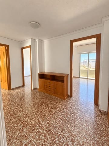 4 slaapkamer Appartement te huur in Piles - € 700 (Ref: 10129625)