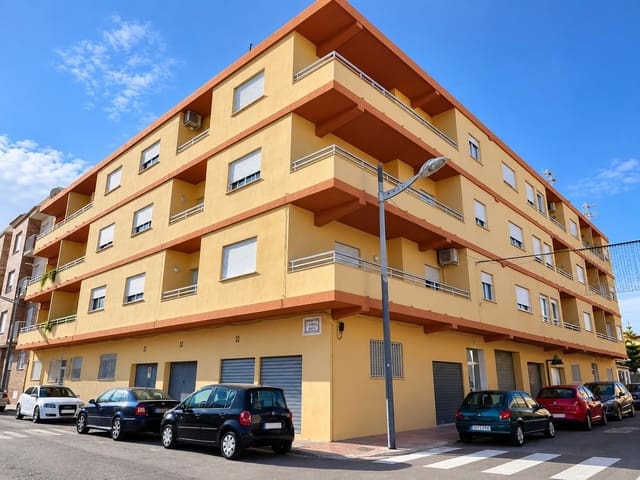 4 slaapkamer Appartement te huur in Piles - € 700 (Ref: 10129625)