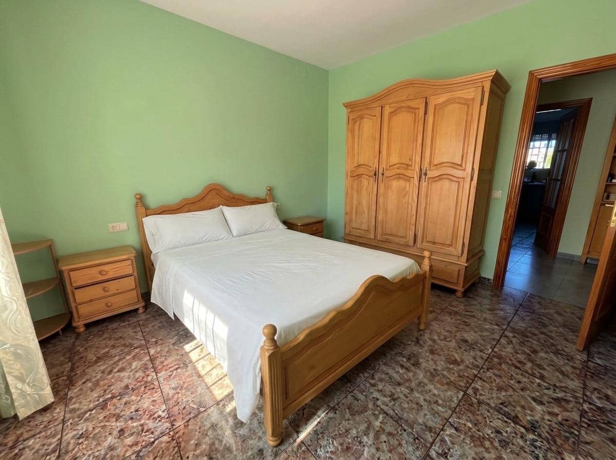 7 chambre Villa/Maison à vendre à Rotova avec piscine garage - 395 000 € (Ref: 10185040)