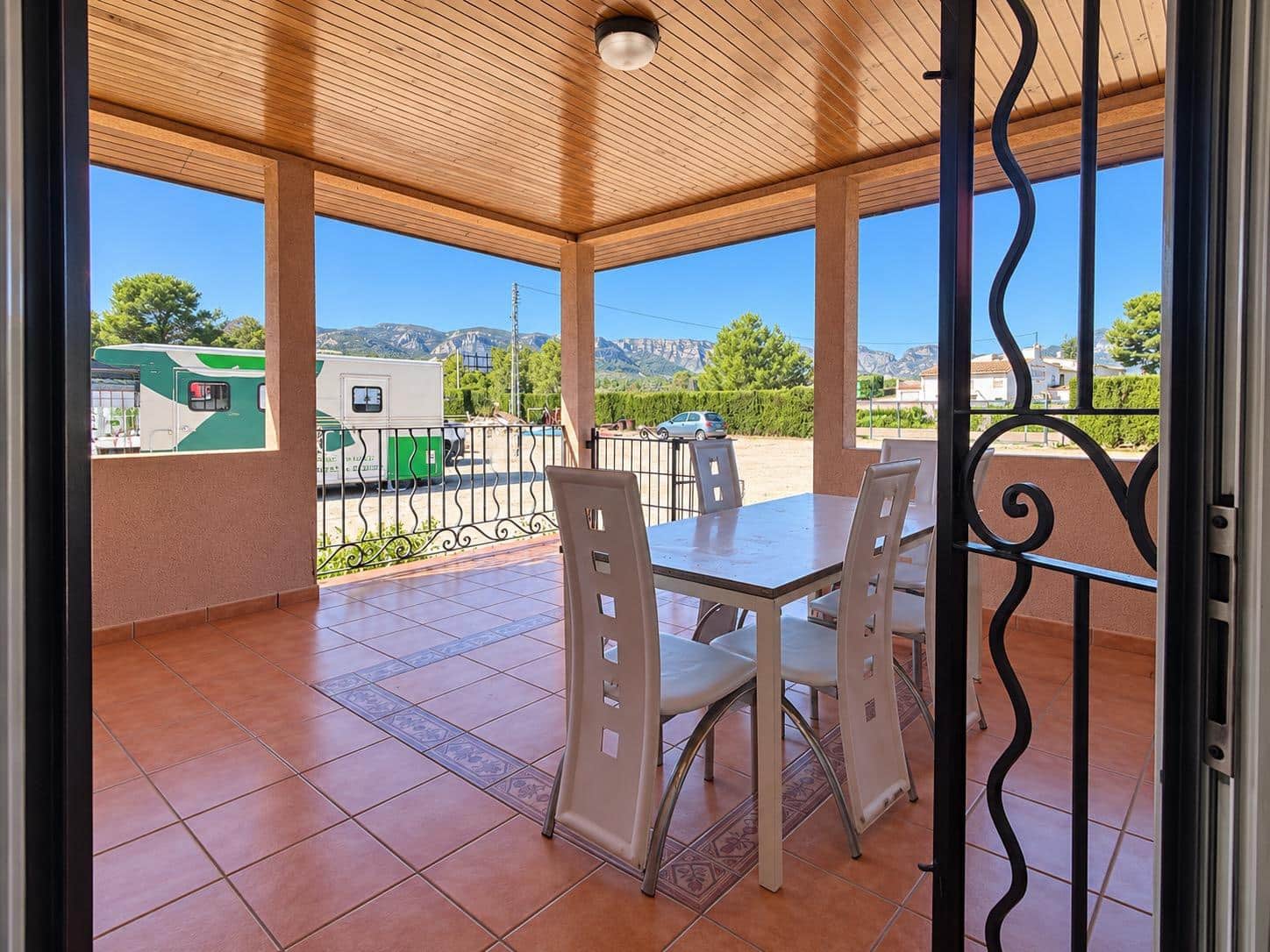 7 chambre Villa/Maison à vendre à Rotova avec piscine garage - 395 000 € (Ref: 10185040)