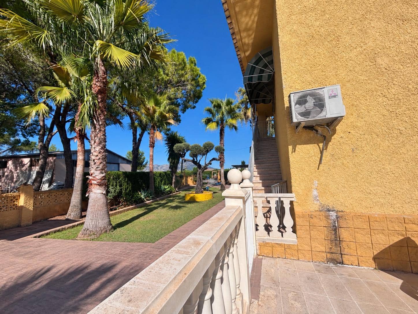 7 chambre Villa/Maison à vendre à Rotova avec piscine garage - 395 000 € (Ref: 10185040)