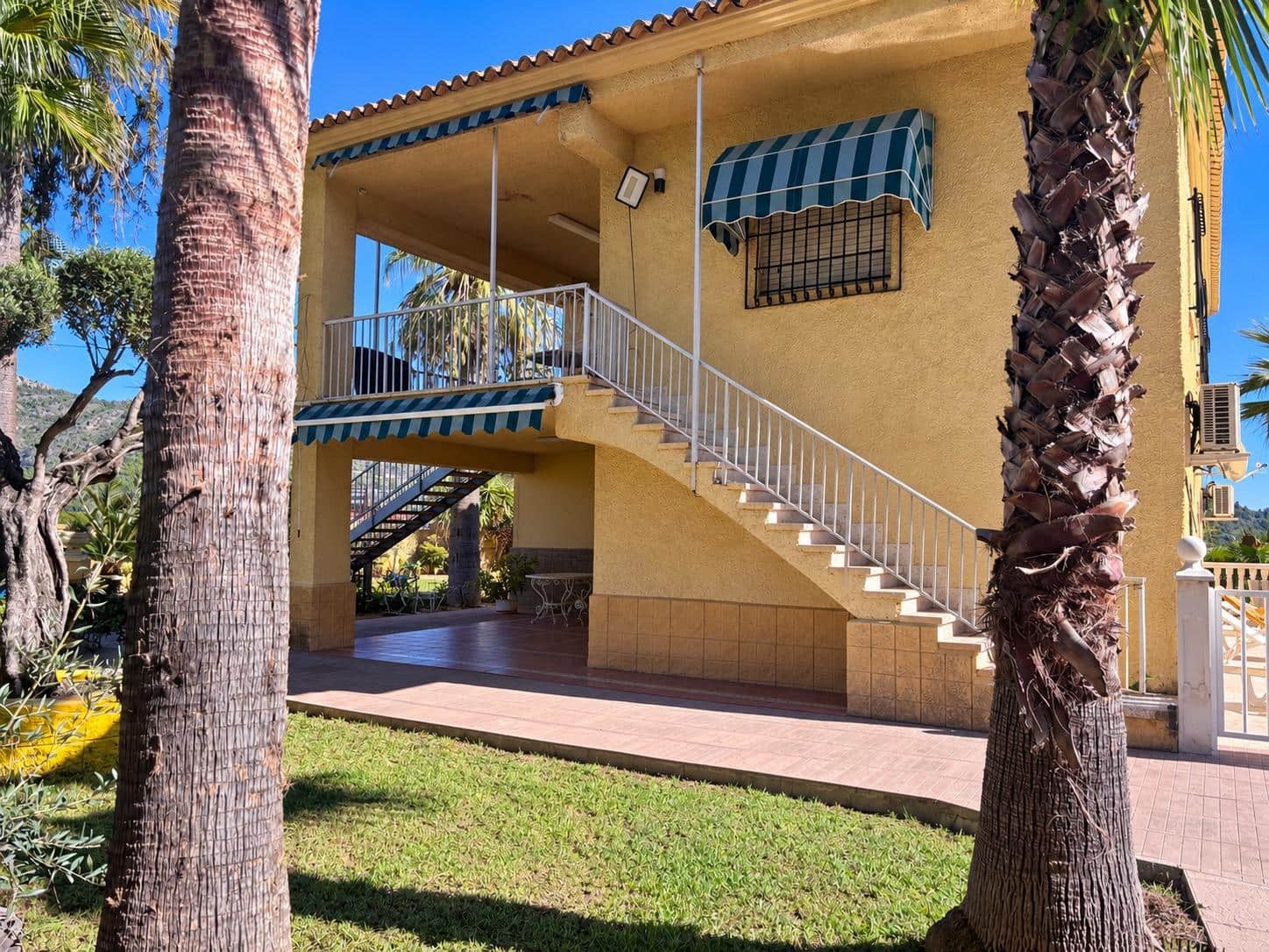 7 chambre Villa/Maison à vendre à Rotova avec piscine garage - 395 000 € (Ref: 10185040)