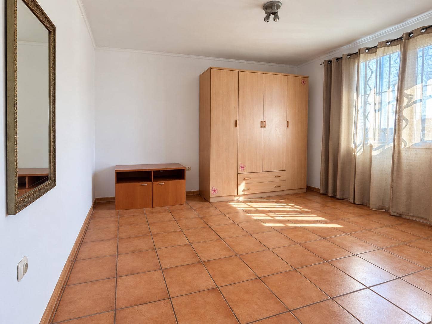 7 chambre Villa/Maison à vendre à Rotova avec piscine garage - 395 000 € (Ref: 10185040)