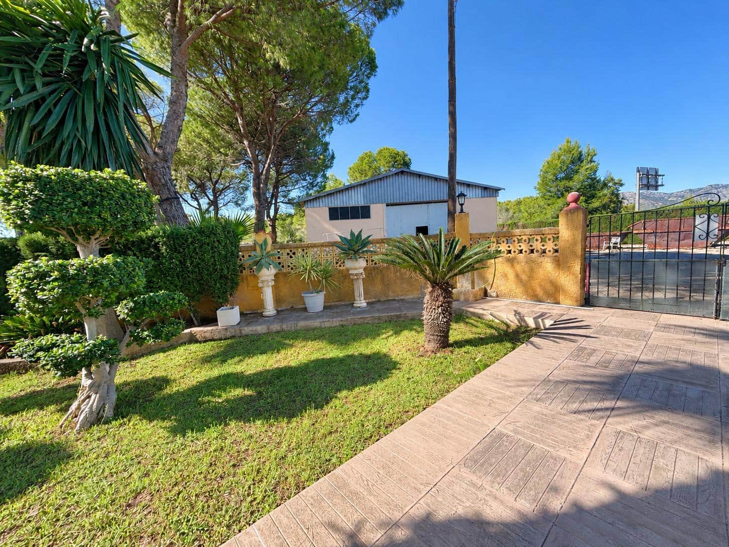 7 chambre Villa/Maison à vendre à Rotova avec piscine garage - 395 000 € (Ref: 10185040)