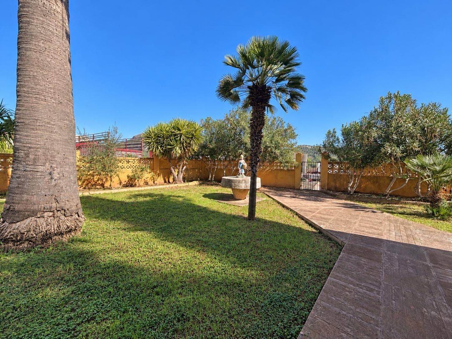 7 chambre Villa/Maison à vendre à Rotova avec piscine garage - 395 000 € (Ref: 10185040)
