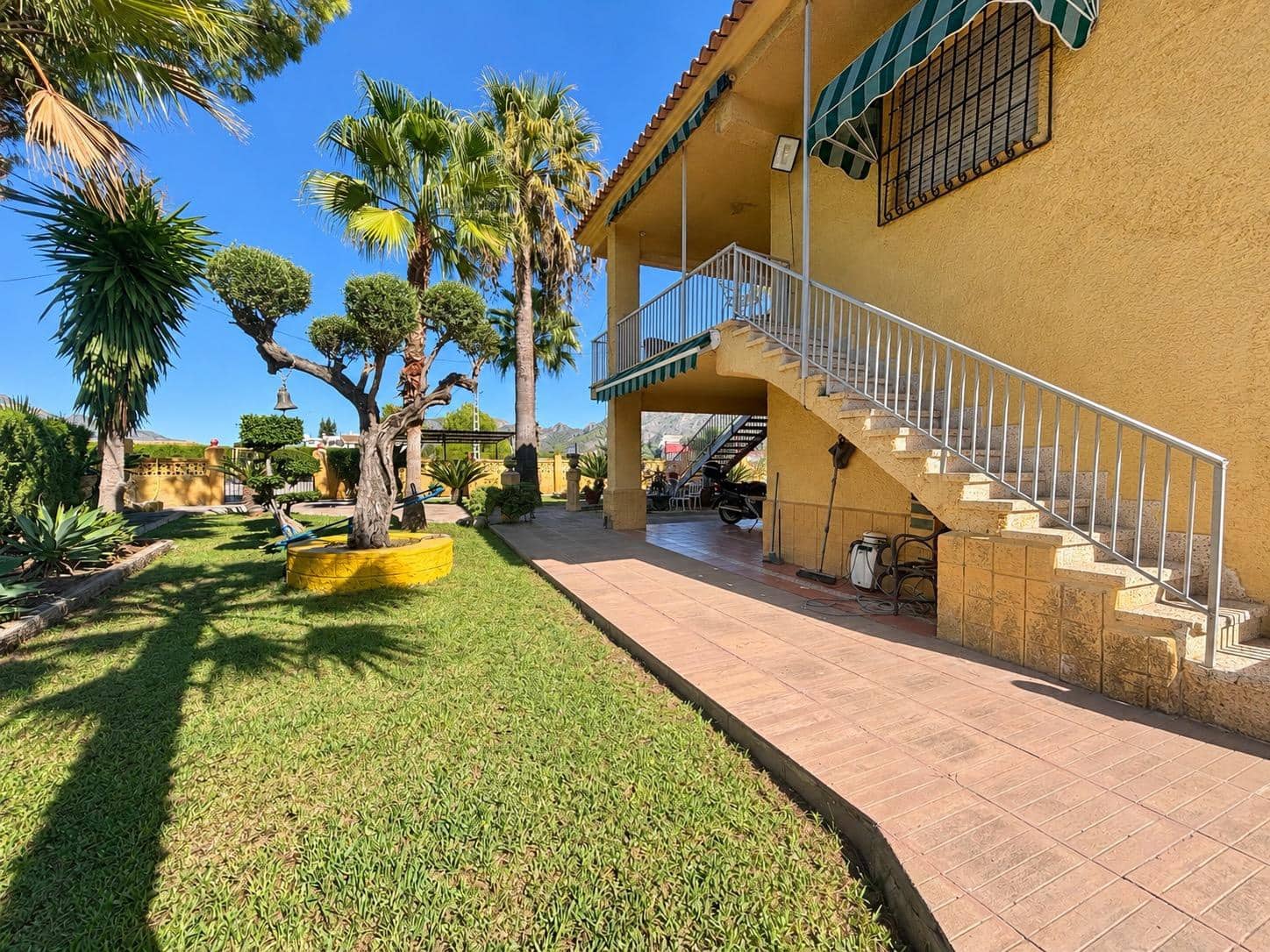7 chambre Villa/Maison à vendre à Rotova avec piscine garage - 395 000 € (Ref: 10185040)
