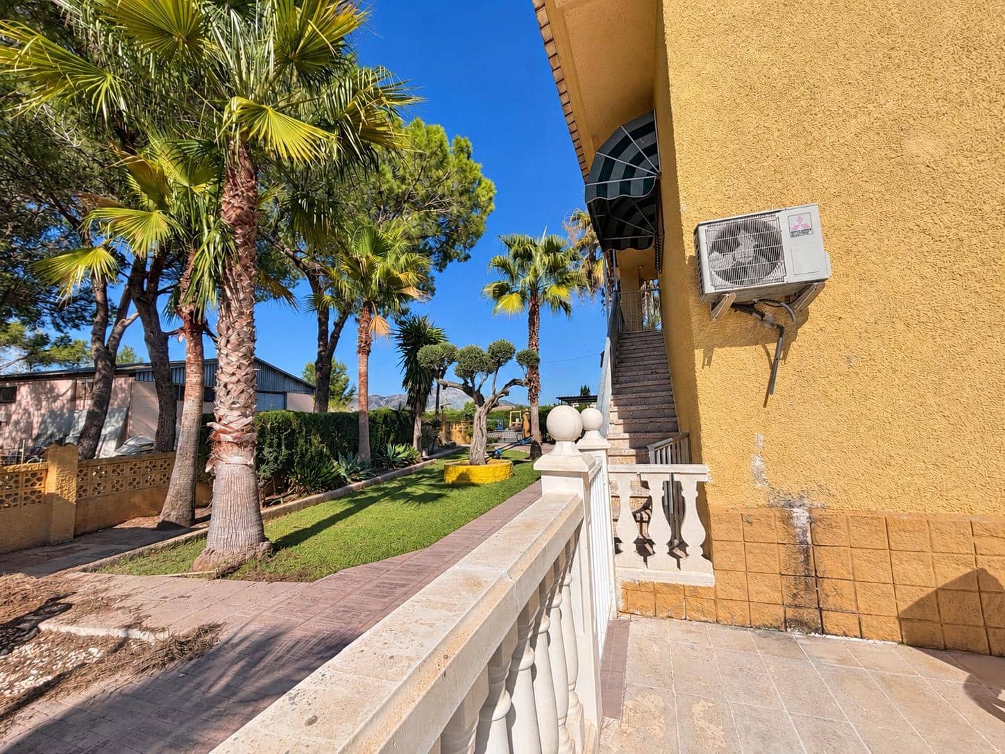 7 chambre Villa/Maison à vendre à Rotova avec piscine garage - 395 000 € (Ref: 10185040)