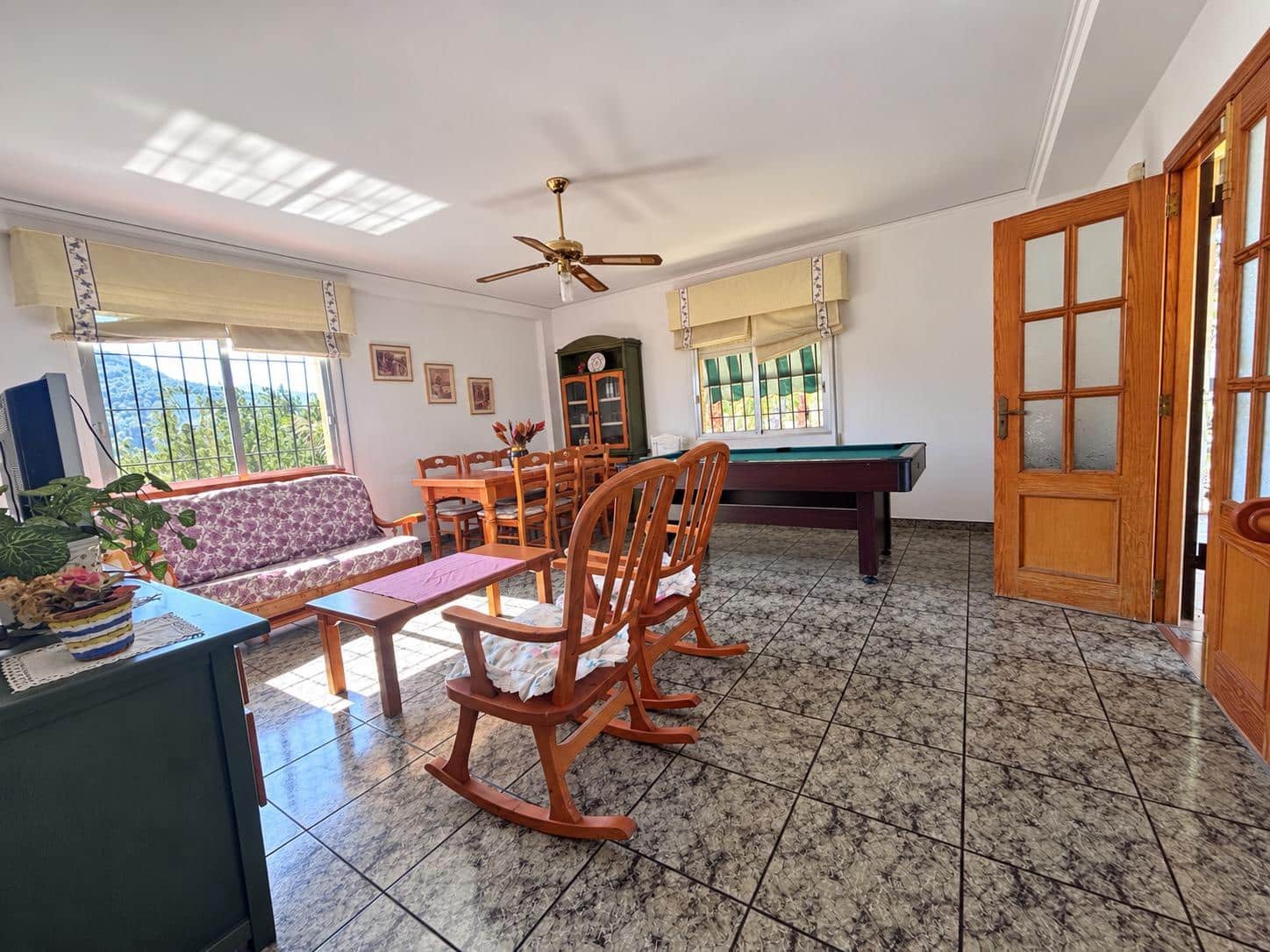 7 chambre Villa/Maison à vendre à Rotova avec piscine garage - 395 000 € (Ref: 10185040)