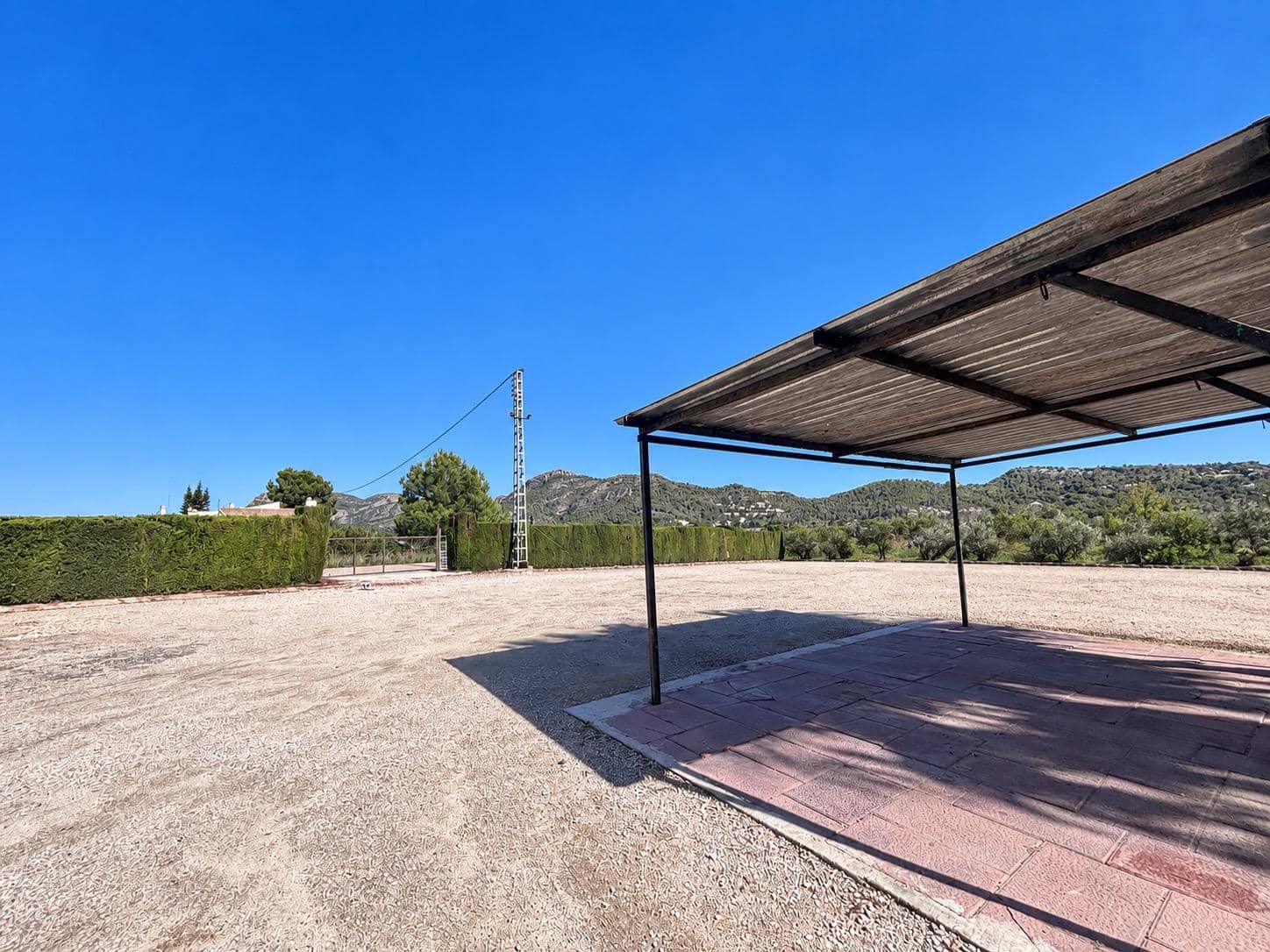 7 chambre Villa/Maison à vendre à Rotova avec piscine garage - 395 000 € (Ref: 10185040)