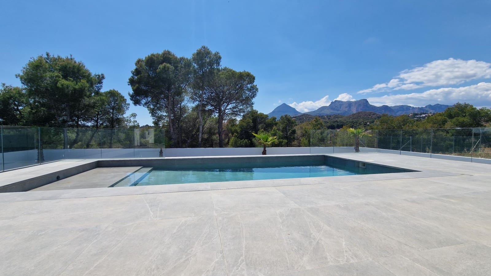 3 bedroom Villa for sale in La Nucia with pool garage - € 1,170,000 (Ref: 9103486)