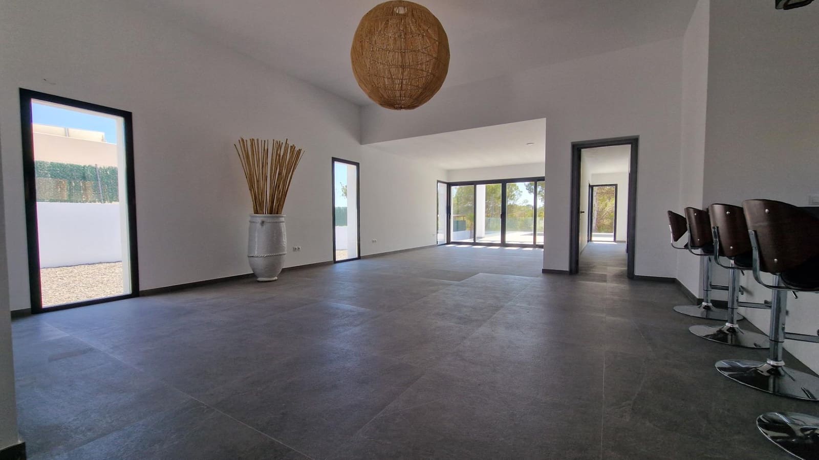 3 bedroom Villa for sale in La Nucia with pool garage - € 1,170,000 (Ref: 9103486)