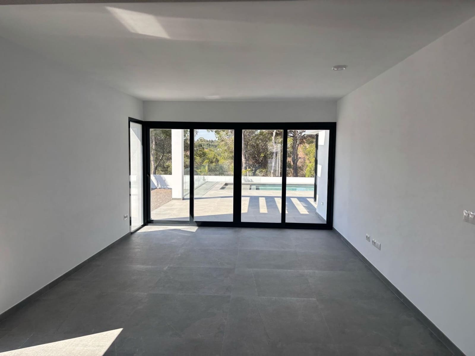 3 bedroom Villa for sale in La Nucia with pool garage - € 1,170,000 (Ref: 9103486)