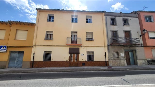 6 soverom Hus til salgs i Montichelvo - € 119 500 (Ref: 9103487)