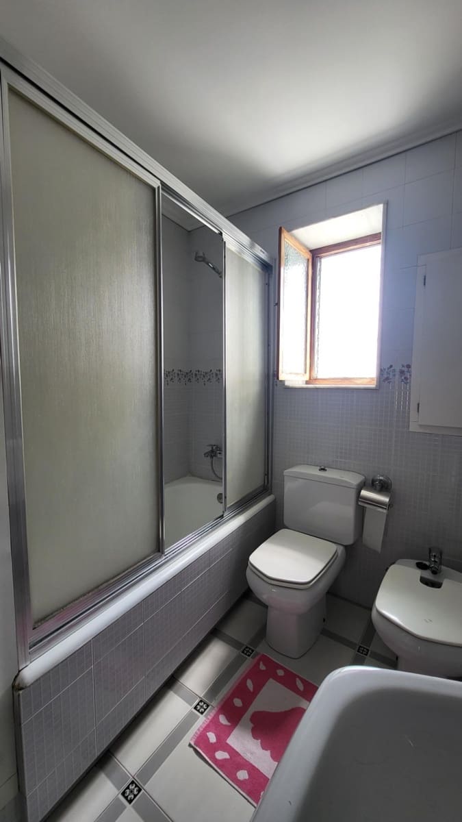 6 soveværelse Byhus til salg i Montichelvo - € 119.500 (Ref: 9103487)