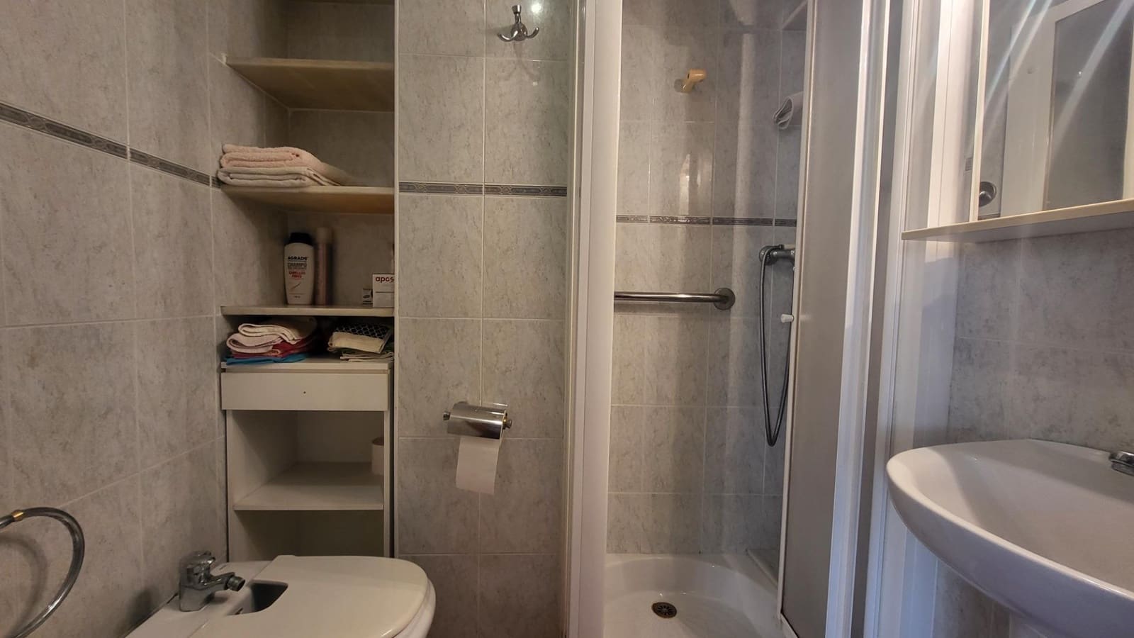 6 soveværelse Byhus til salg i Montichelvo - € 119.500 (Ref: 9103487)