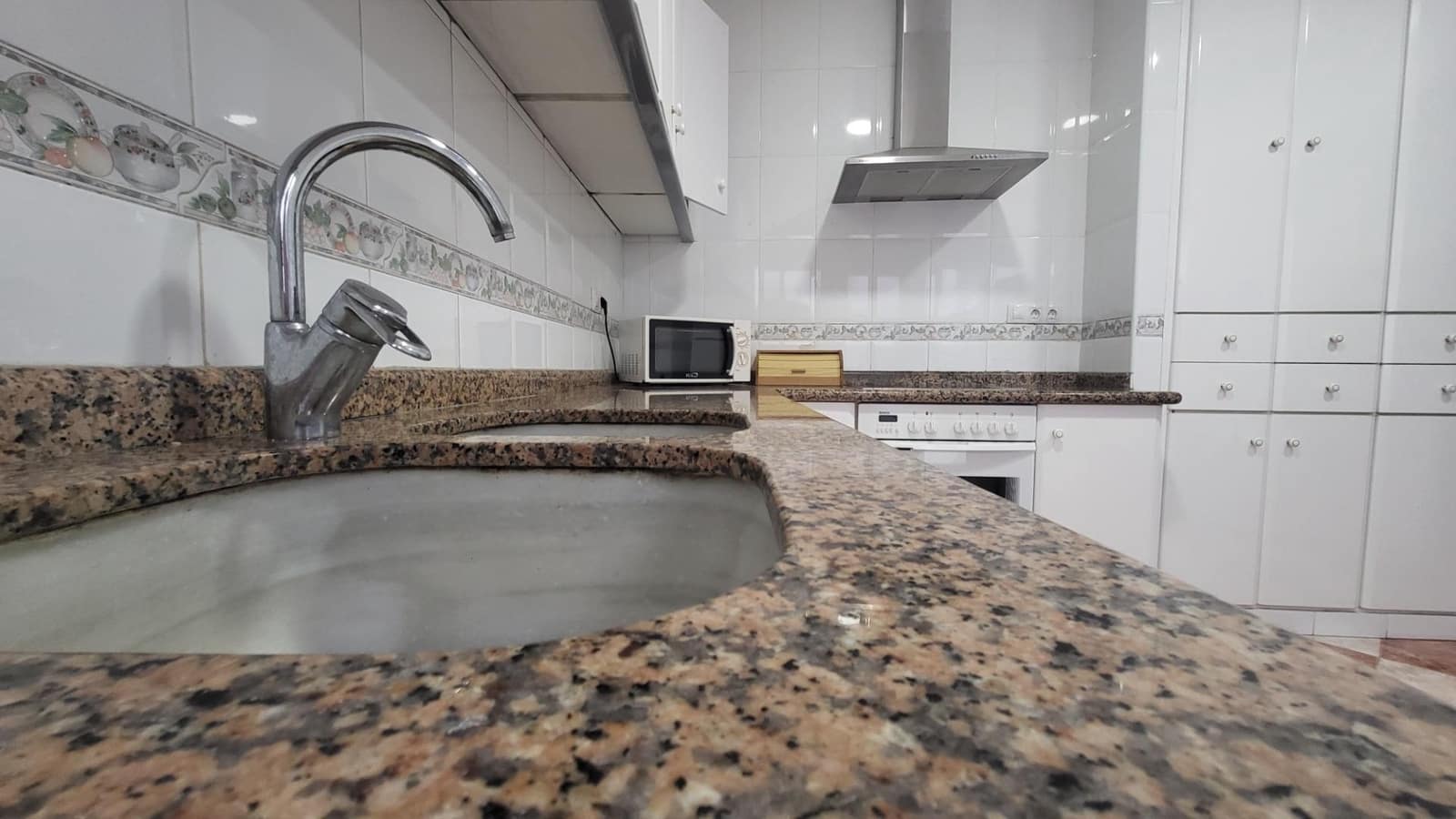 6 bedroom Townhouse for sale in Montichelvo - € 119,500 (Ref: 9103487)