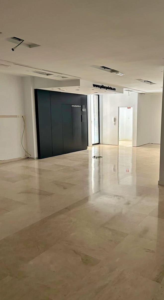 Commercial for sale in Gandia - € 1,200,000 (Ref: 9103490)