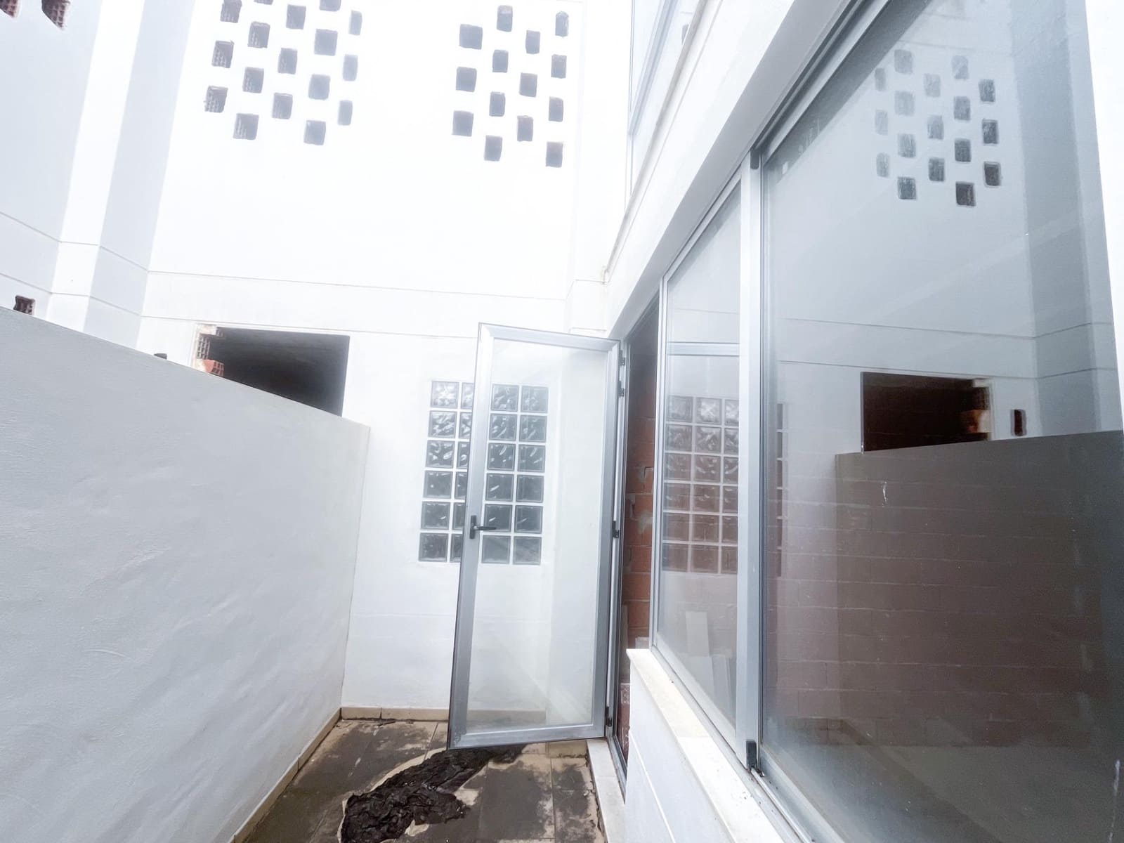 Kommersiell til salgs i Pego - € 149 000 (Ref: 9103494)