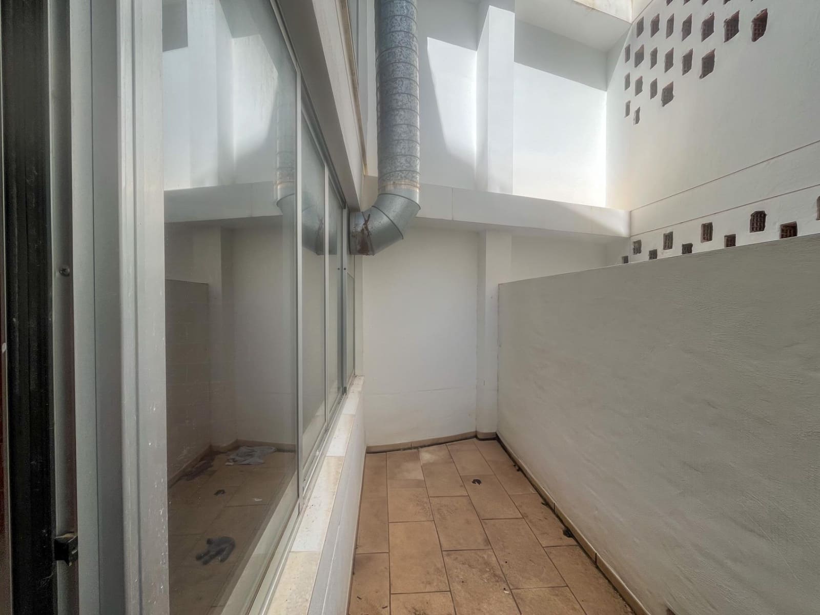 Kommersiell til salgs i Pego - € 149 000 (Ref: 9103494)