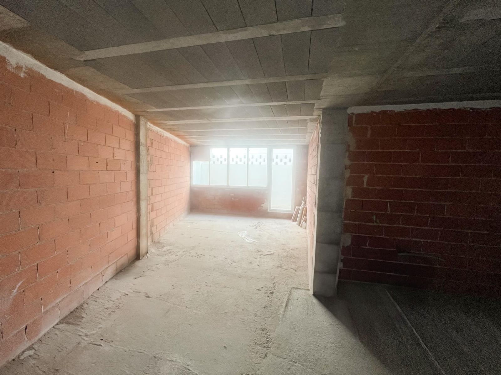 Kommersiell til salgs i Pego - € 149 000 (Ref: 9103494)