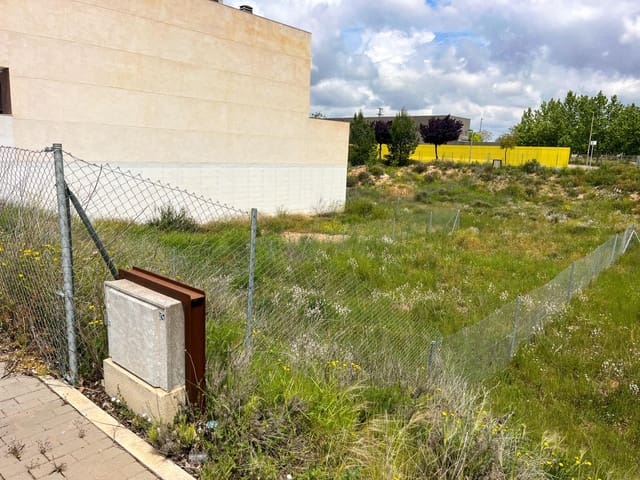 Building Plot for sale in Almansa - € 68,000 (Ref: 9103495)