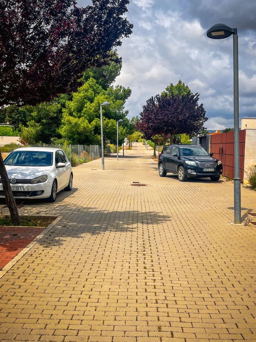 Terreno para Construção para venda em Almansa - 68 000 € (Ref: 9103495)