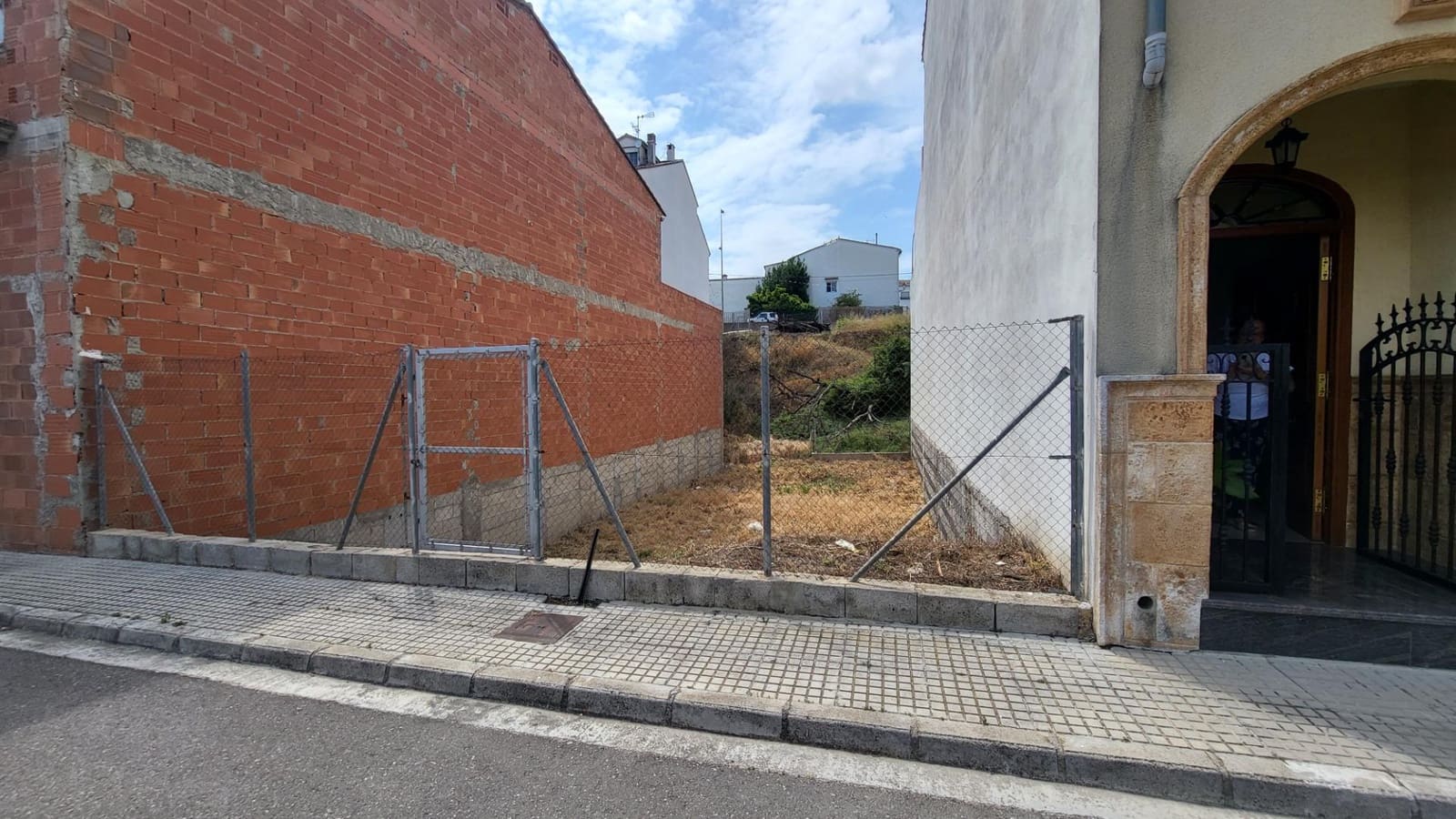 Bouwgrond te koop in Montichelvo - € 35.000 (Ref: 9114211)