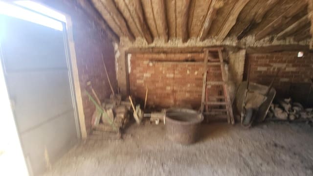 Teren niezagospodarowany na sprzedaż w Montichelvo - 25 000 € (Ref: 9128289)