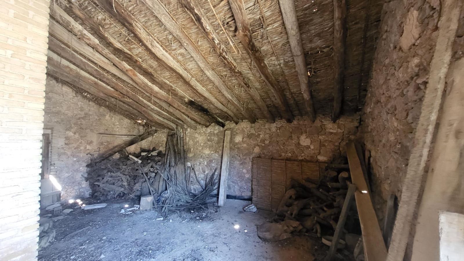 Landgrundstück zu verkaufen in Montichelvo - 25.000 € (Ref: 9128289)