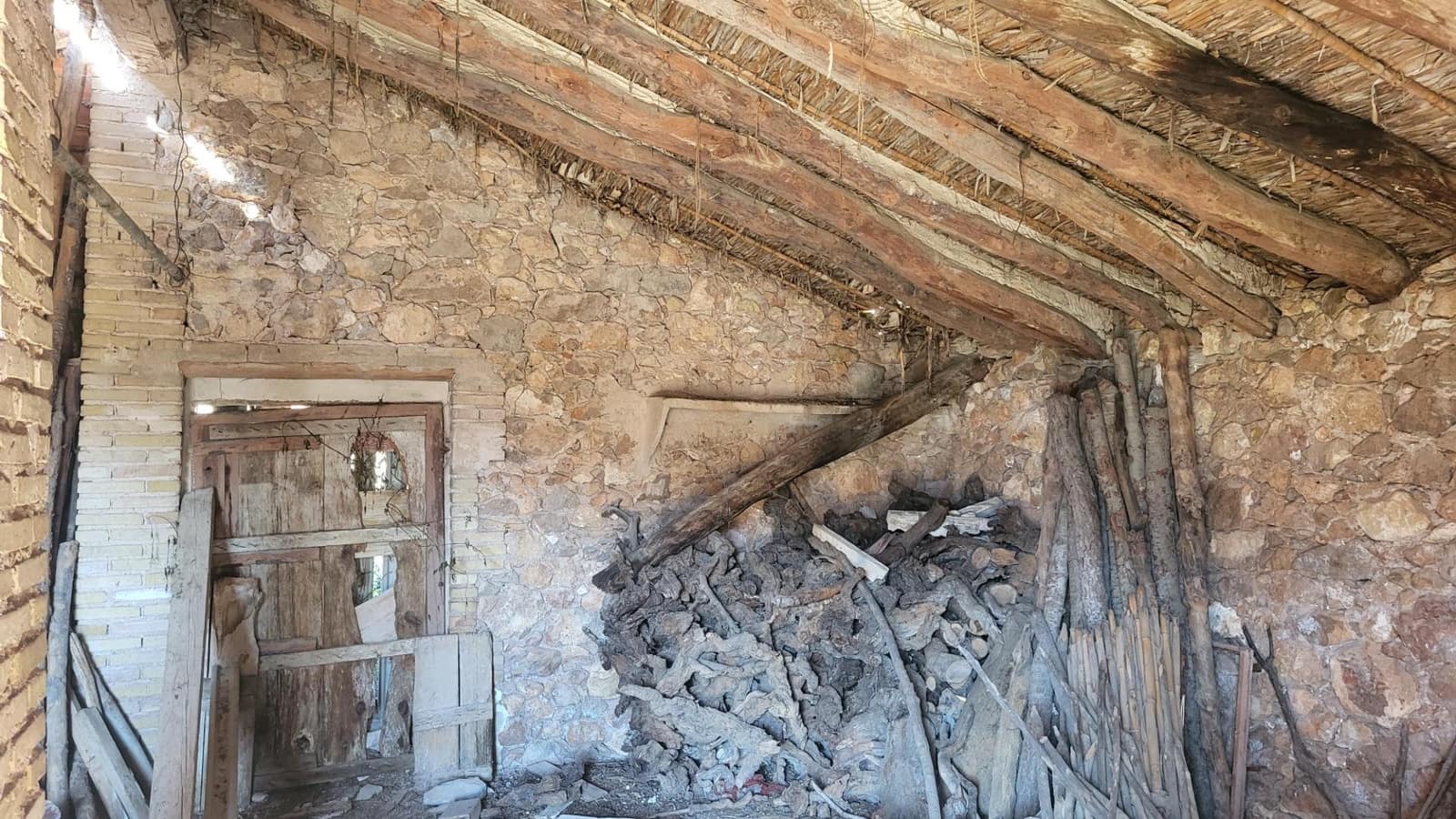 Landgrundstück zu verkaufen in Montichelvo - 25.000 € (Ref: 9128289)