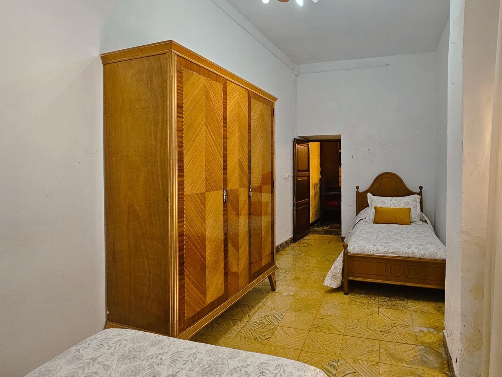 5 bedroom Townhouse for sale in Llosa de Ranes - € 190,000 (Ref: 9147242)