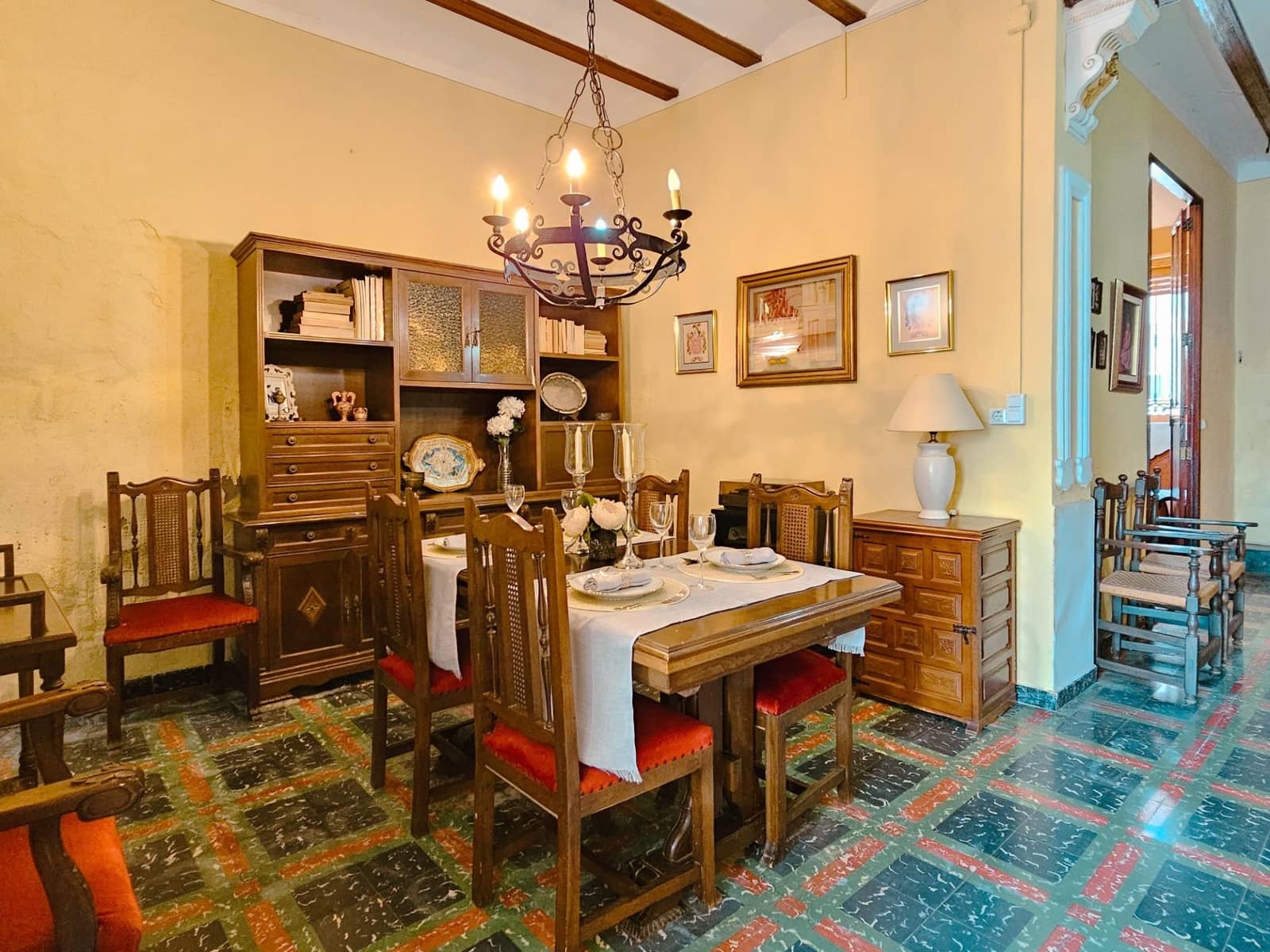 5 bedroom Townhouse for sale in Llosa de Ranes - € 190,000 (Ref: 9147242)