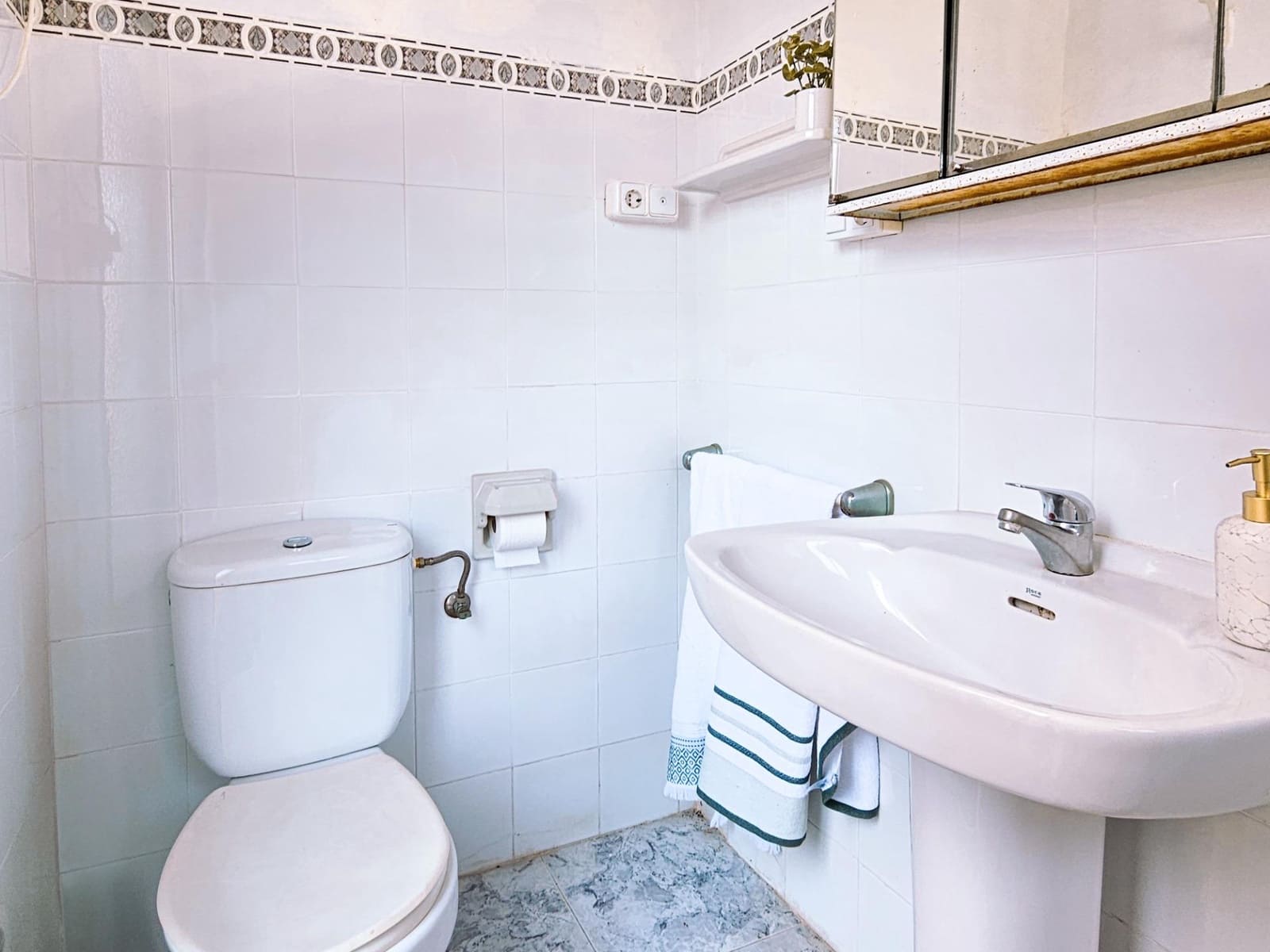 5 slaapkamer Huis te koop in Llosa de Ranes - € 190.000 (Ref: 9147242)