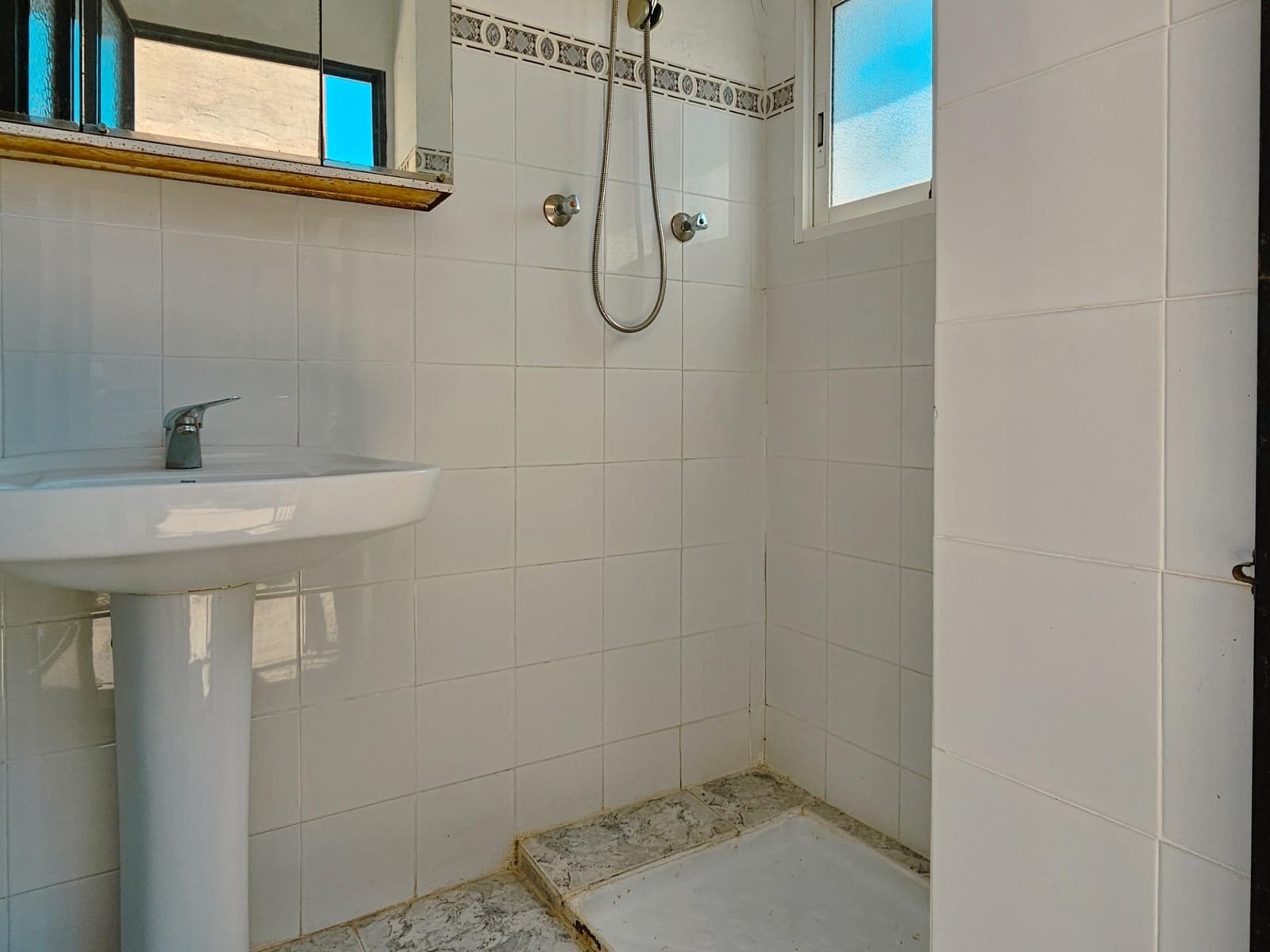 5 slaapkamer Huis te koop in Llosa de Ranes - € 190.000 (Ref: 9147242)