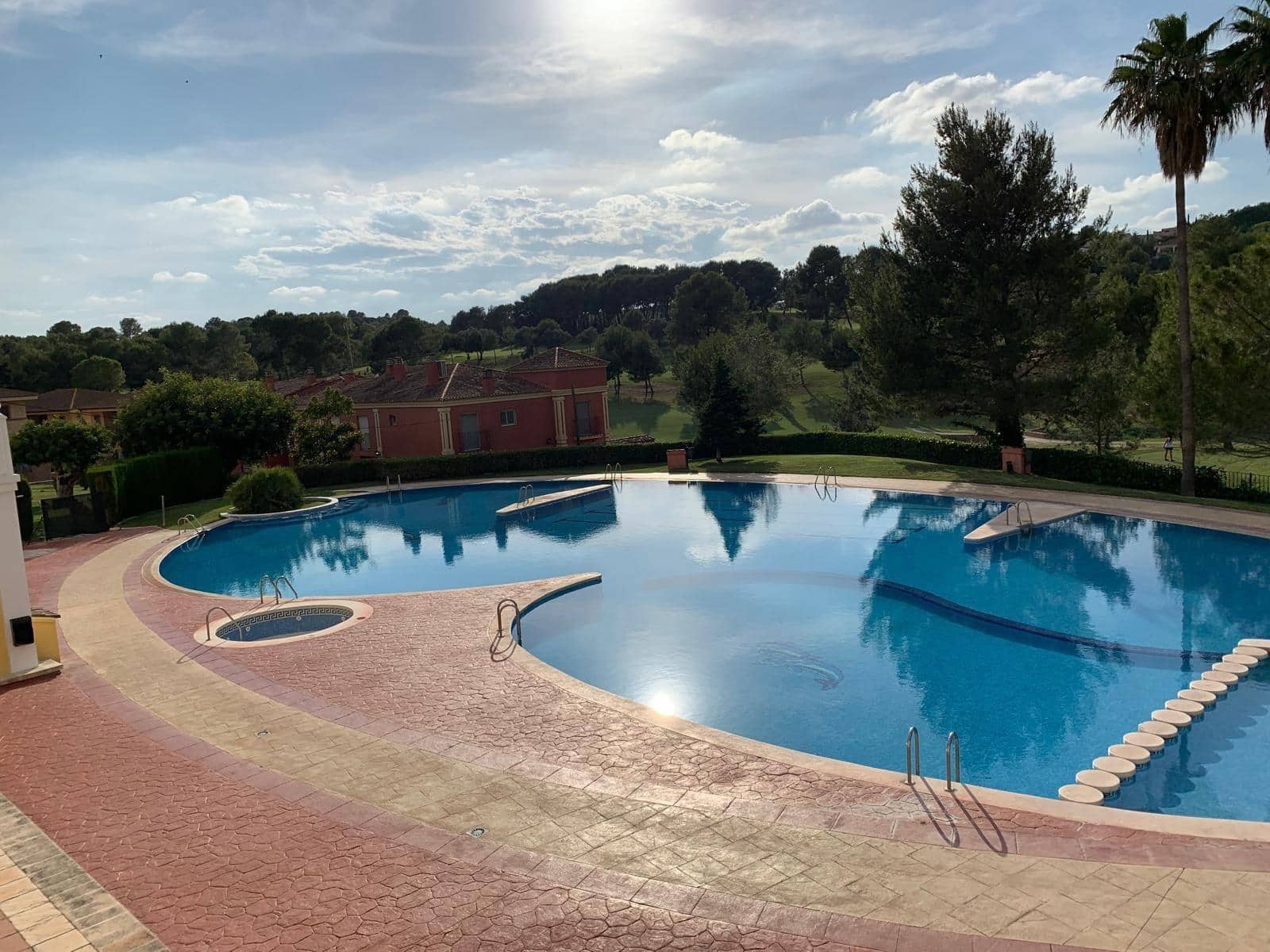 Empresa para venda em Chiva com piscina - 199 000 € (Ref: 9204575)