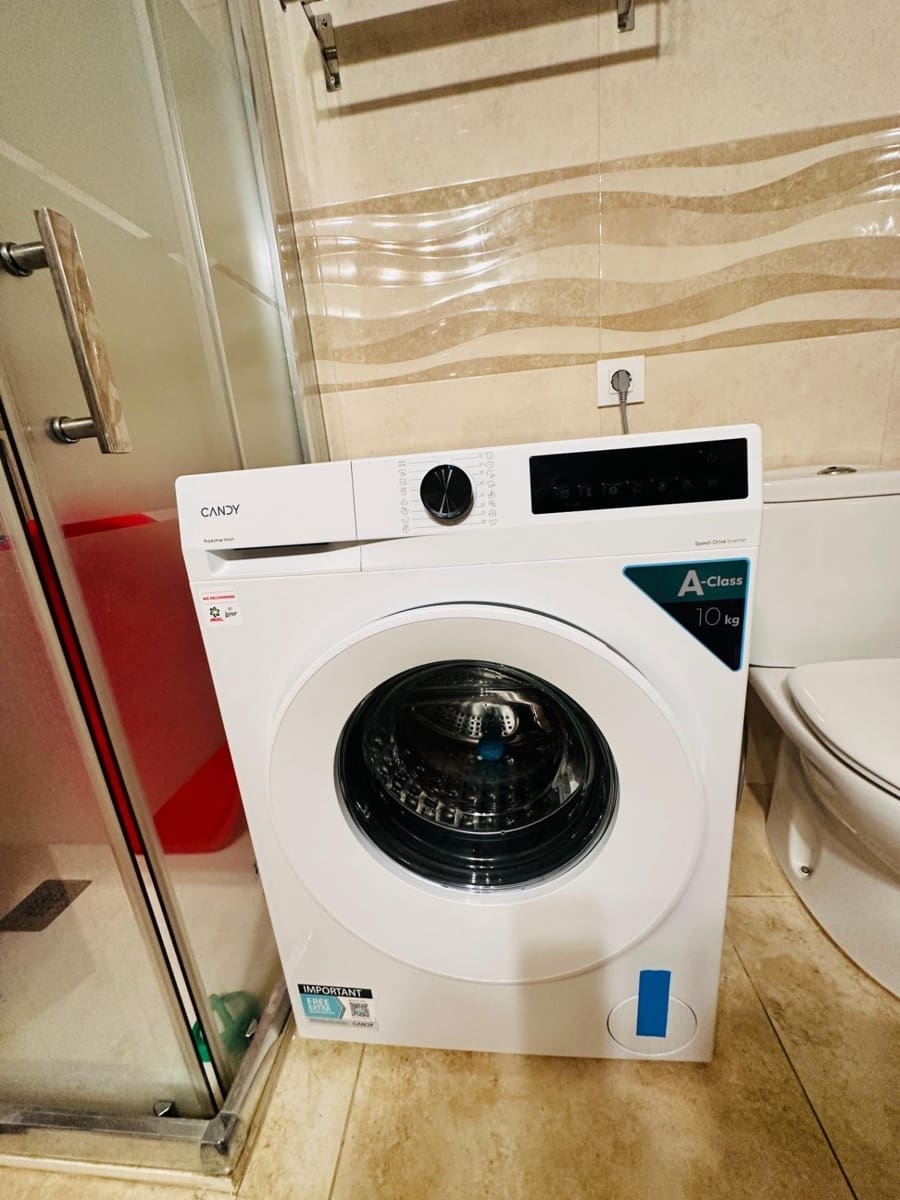 3 makuuhuone Huvila vuokrattavana paikassa Miramar mukana 
autotalli - 2 500 € (Ref: 9206849)