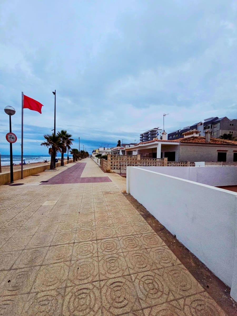 3 bedroom Villa for rent in Miramar with garage - € 2,500 (Ref: 9206849)