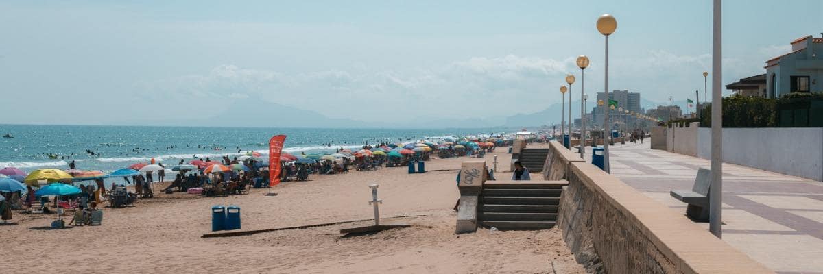 5 bedroom Villa for sale in Daimus with pool - € 399,000 (Ref: 9272667)